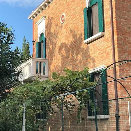 Bed and breakfast Contarini 4*